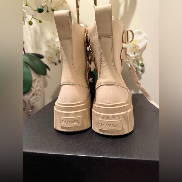 Sorel Boots nwt size 8 - Picture 12 of 12